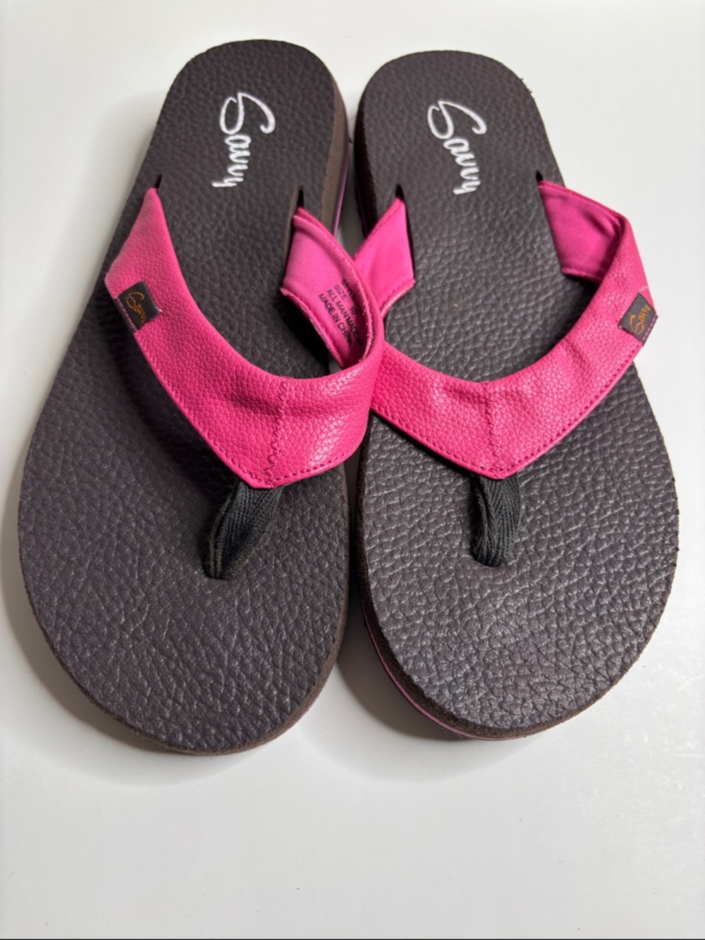 Savvy size 10 Women's Hot Pink and dark brown Flip Flop Sandals